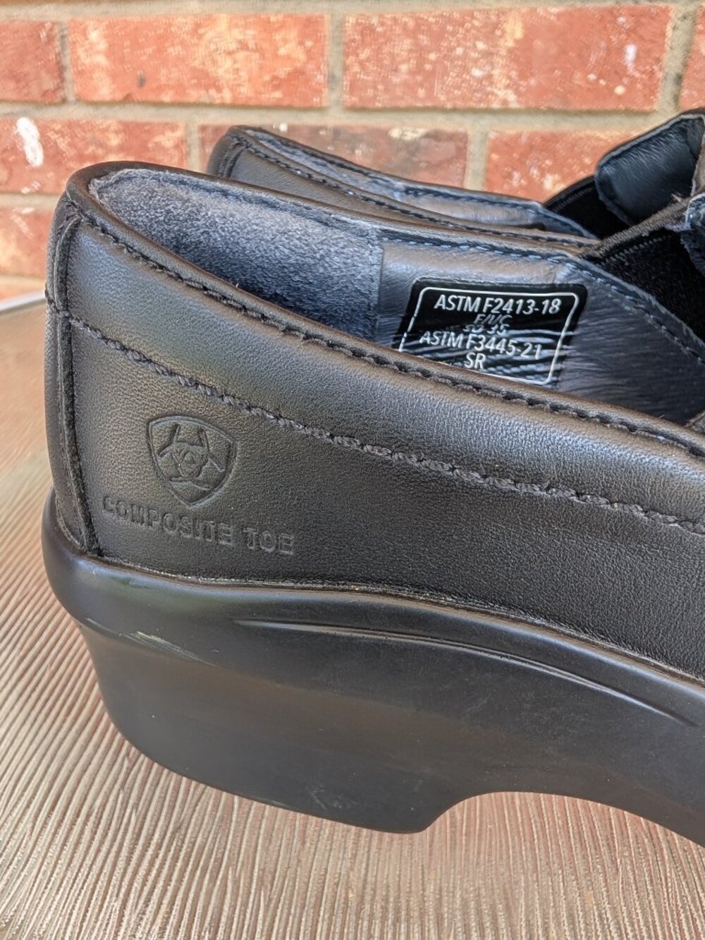 Women's ARIAT Black Leather Composite Toe Slip On Shoes Size 8 - Picture 6 of 11